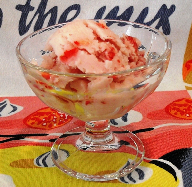 Strawberry & Vanilla Ice Milk