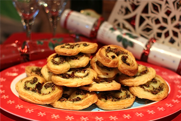 Pesto & Sun Dried Tomato Palmiers